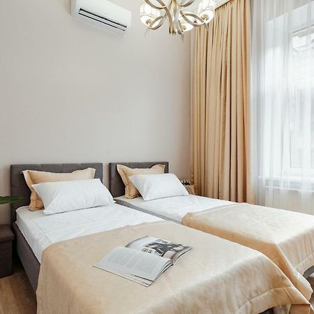 Central Barkar Apartments Odessa Dış mekan fotoğraf