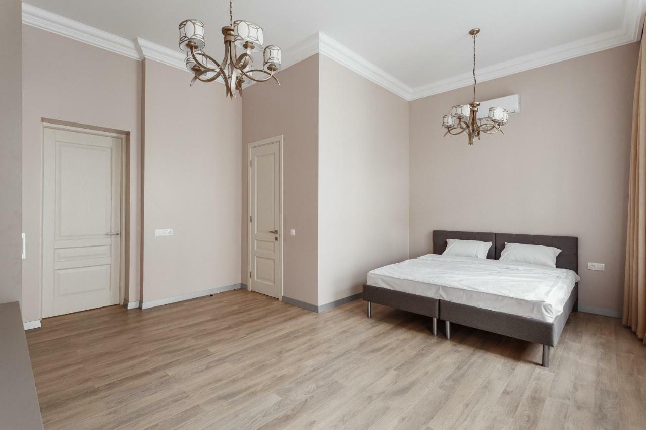 Central Barkar Apartments Odessa Dış mekan fotoğraf