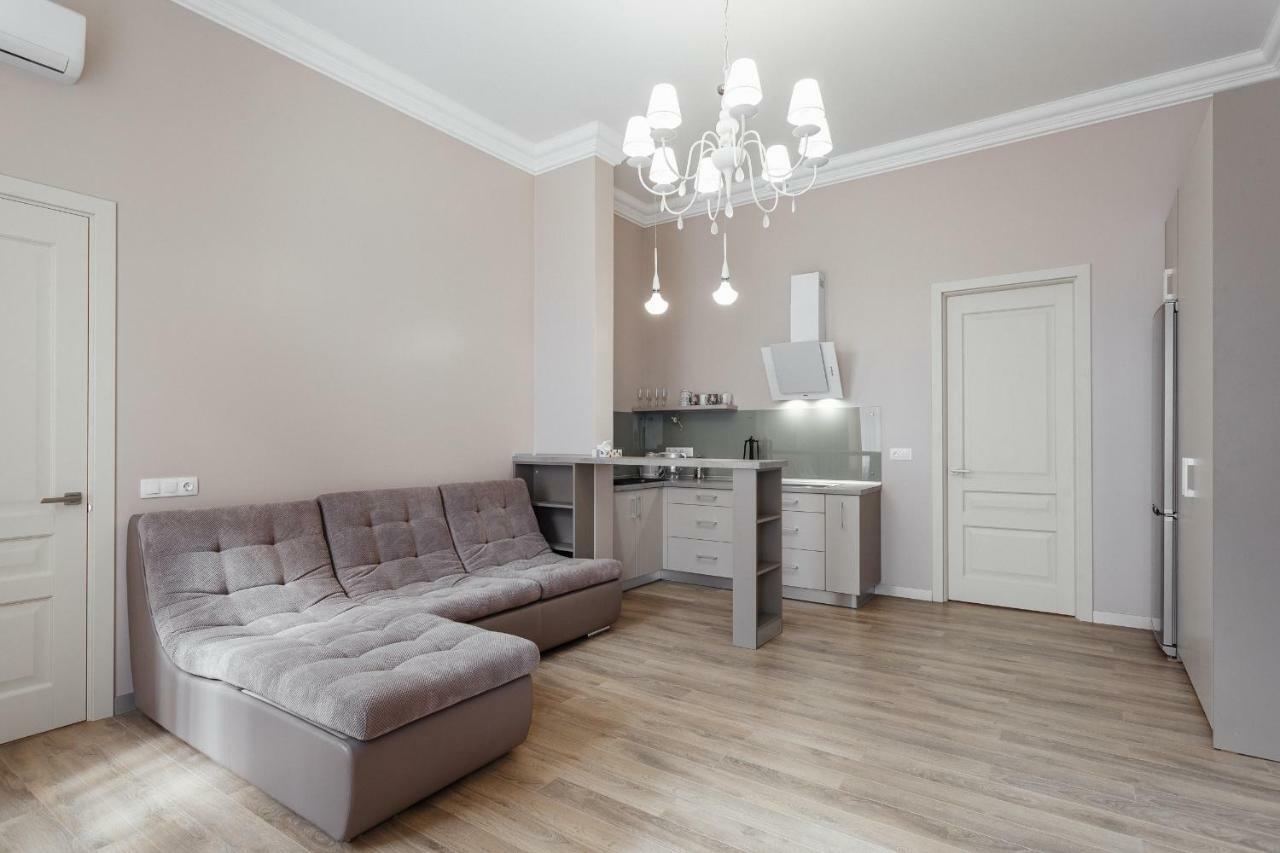 Central Barkar Apartments Odessa Dış mekan fotoğraf
